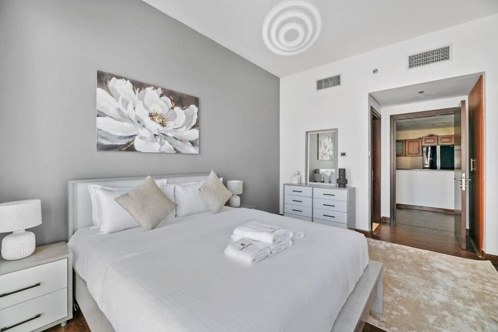 Stonetree - Chic & Modern 1br Dubai
